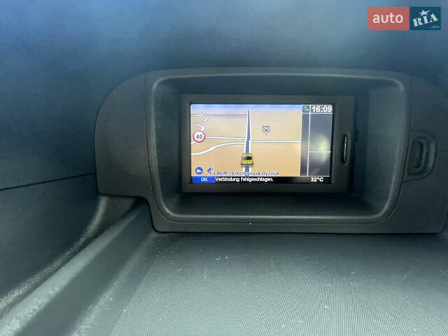 Белый Рено Кенгу, объемом двигателя 1.5 л и пробегом 216 тыс. км за 8300 $, фото 3 на Automoto.ua