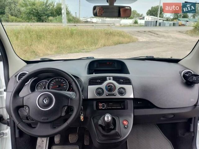 Білий Рено Кєнгу, об'ємом двигуна 1.5 л та пробігом 265 тис. км за 8500 $, фото 5 на Automoto.ua
