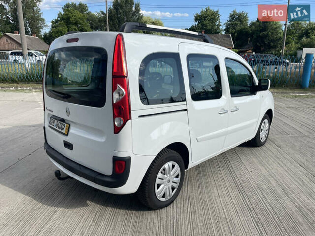Белый Рено Кенгу, объемом двигателя 1.5 л и пробегом 216 тыс. км за 8300 $, фото 9 на Automoto.ua
