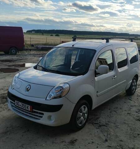 Білий Рено Кєнгу, об'ємом двигуна 0 л та пробігом 96 тис. км за 7500 $, фото 1 на Automoto.ua