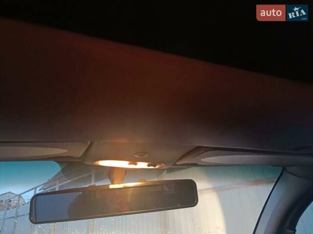 Белый Рено Кенгу, объемом двигателя 1.5 л и пробегом 357 тыс. км за 6200 $, фото 31 на Automoto.ua