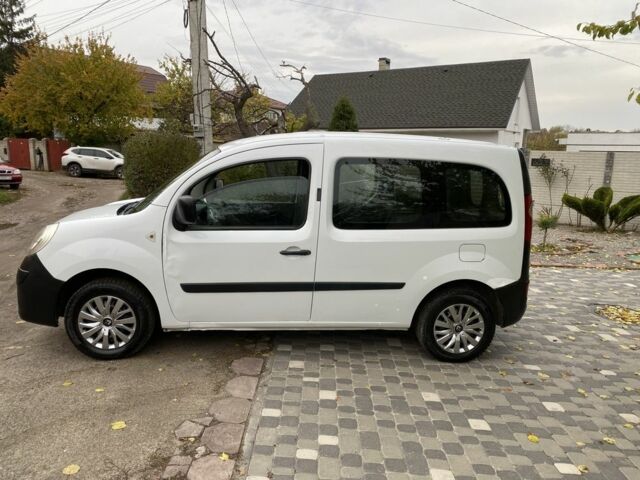 Білий Рено Кєнгу, об'ємом двигуна 1.5 л та пробігом 300 тис. км за 4950 $, фото 8 на Automoto.ua