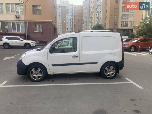 Білий Рено Кєнгу, об'ємом двигуна 1.46 л та пробігом 317 тис. км за 5900 $, фото 2 на Automoto.ua