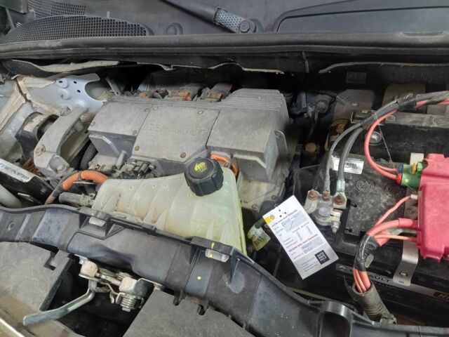 Белый Рено Кенгу, объемом двигателя 0 л и пробегом 180 тыс. км за 1500 $, фото 1 на Automoto.ua