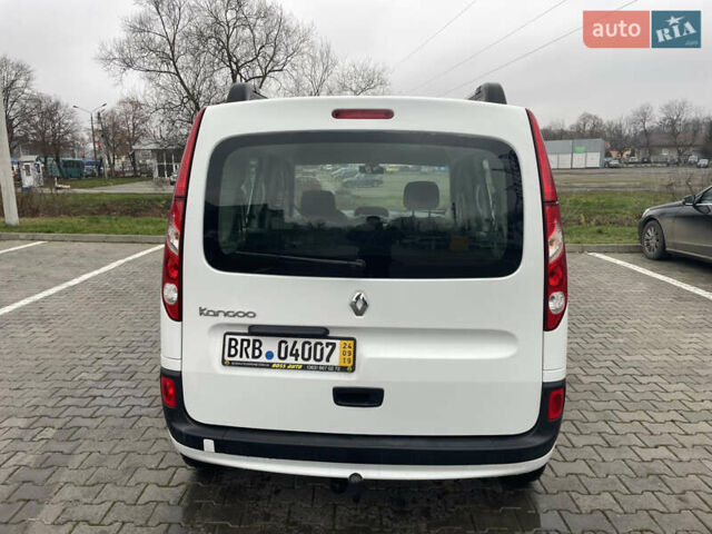 Білий Рено Кєнгу, об'ємом двигуна 0 л та пробігом 216 тис. км за 8200 $, фото 12 на Automoto.ua