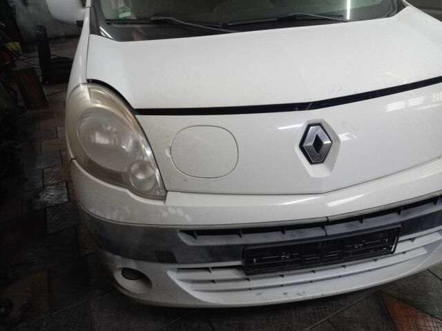 Белый Рено Кенгу, объемом двигателя 0 л и пробегом 180 тыс. км за 1500 $, фото 2 на Automoto.ua