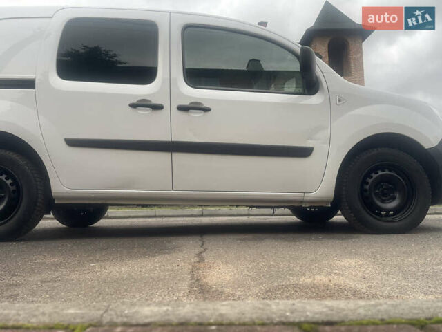 Белый Рено Кенгу, объемом двигателя 1.5 л и пробегом 202 тыс. км за 6400 $, фото 11 на Automoto.ua