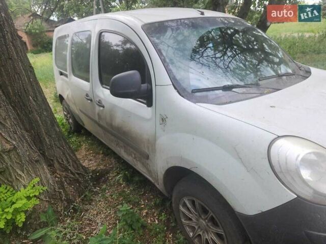 Белый Рено Кенгу, объемом двигателя 1.46 л и пробегом 340 тыс. км за 4450 $, фото 2 на Automoto.ua