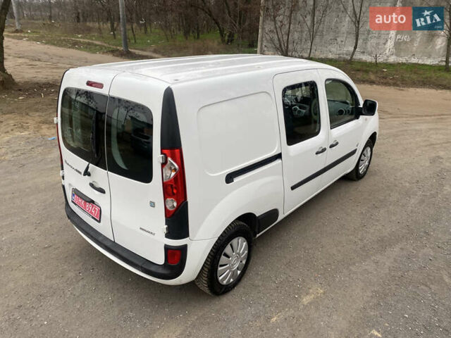 Білий Рено Кєнгу, об'ємом двигуна 0 л та пробігом 87 тис. км за 6499 $, фото 4 на Automoto.ua