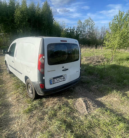 Белый Рено Кенгу, объемом двигателя 1.5 л и пробегом 280 тыс. км за 3750 $, фото 4 на Automoto.ua