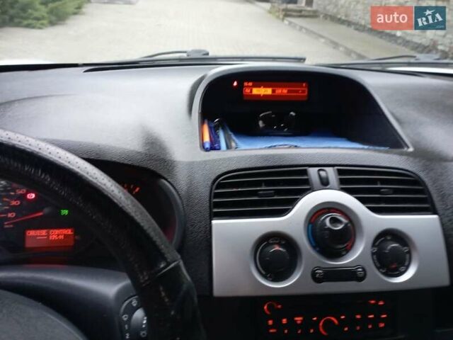 Белый Рено Кенгу, объемом двигателя 1.5 л и пробегом 298 тыс. км за 7750 $, фото 16 на Automoto.ua