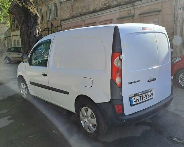 Белый Рено Кенгу, объемом двигателя 1.46 л и пробегом 263 тыс. км за 5500 $, фото 5 на Automoto.ua