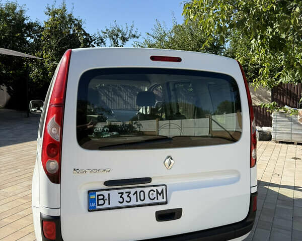 Белый Рено Кенгу, объемом двигателя 1.5 л и пробегом 194 тыс. км за 8500 $, фото 2 на Automoto.ua