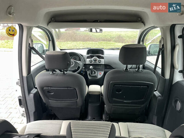 Білий Рено Кєнгу, об'ємом двигуна 0 л та пробігом 216 тис. км за 8200 $, фото 5 на Automoto.ua