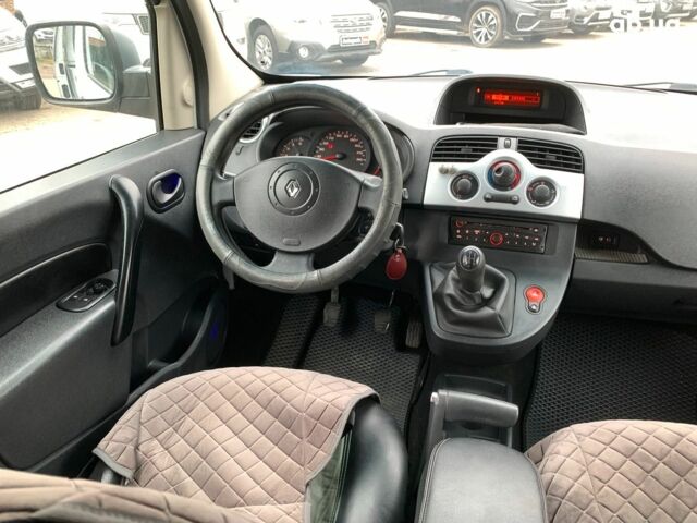 Белый Рено Кенгу, объемом двигателя 1.5 л и пробегом 260 тыс. км за 7490 $, фото 30 на Automoto.ua