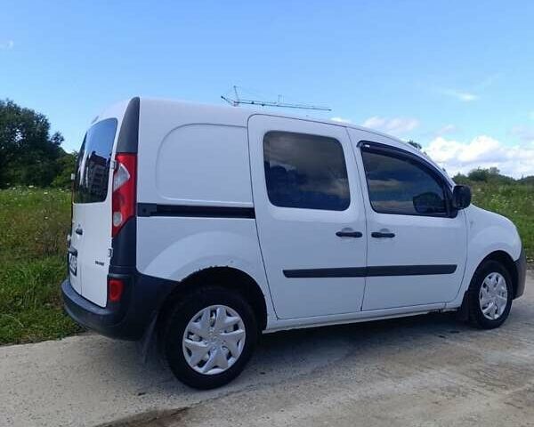 Белый Рено Кенгу, объемом двигателя 1.46 л и пробегом 240 тыс. км за 5300 $, фото 2 на Automoto.ua