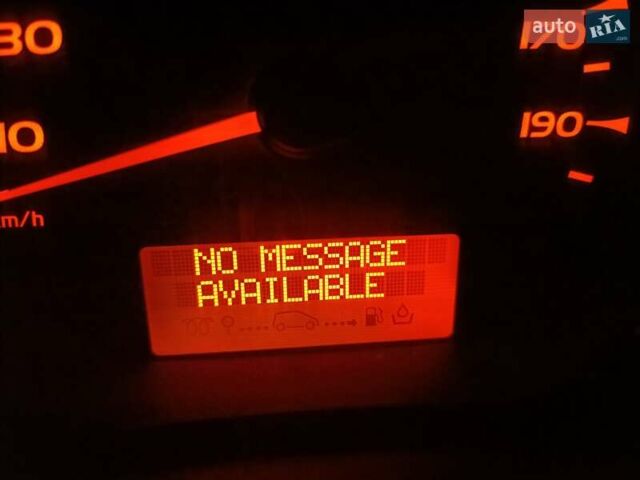 Белый Рено Кенгу, объемом двигателя 1.5 л и пробегом 357 тыс. км за 6200 $, фото 21 на Automoto.ua