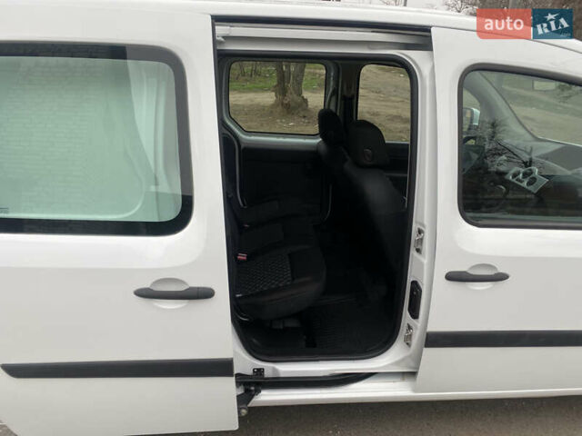 Білий Рено Кєнгу, об'ємом двигуна 0 л та пробігом 87 тис. км за 6499 $, фото 15 на Automoto.ua