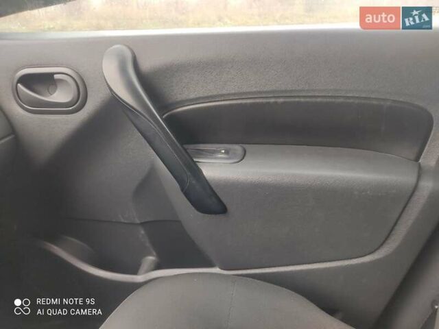 Білий Рено Кєнгу, об'ємом двигуна 0 л та пробігом 108 тис. км за 4900 $, фото 1 на Automoto.ua