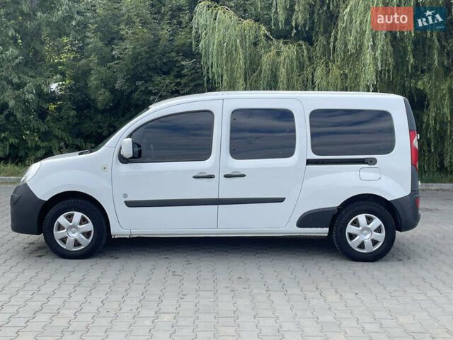 Белый Рено Кенгу, объемом двигателя 0 л и пробегом 67 тыс. км за 6200 $, фото 3 на Automoto.ua