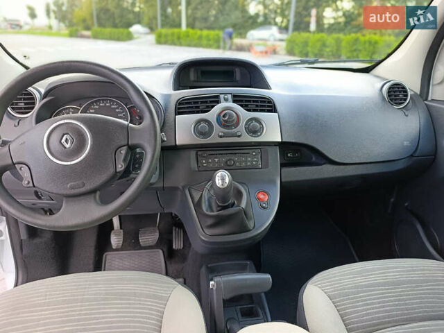 Білий Рено Кєнгу, об'ємом двигуна 1.6 л та пробігом 224 тис. км за 7999 $, фото 14 на Automoto.ua