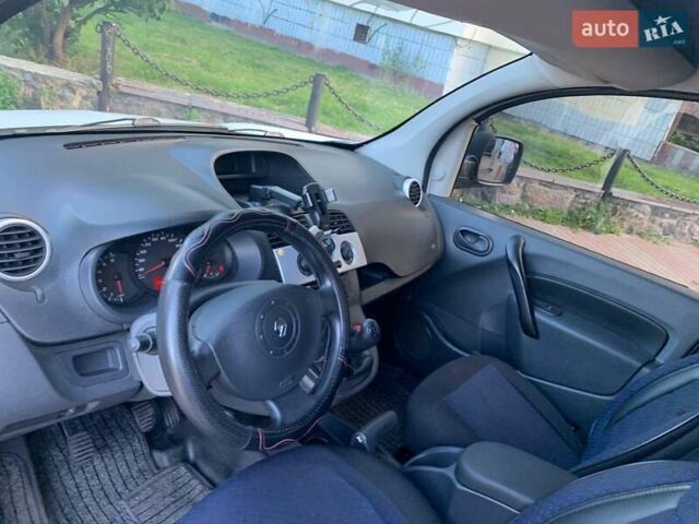 Білий Рено Кєнгу, об'ємом двигуна 1.46 л та пробігом 299 тис. км за 4999 $, фото 18 на Automoto.ua
