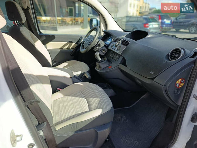 Білий Рено Кєнгу, об'ємом двигуна 1.6 л та пробігом 224 тис. км за 7999 $, фото 23 на Automoto.ua