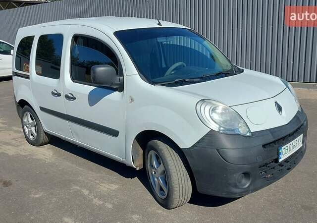 Белый Рено Кенгу, объемом двигателя 0 л и пробегом 104 тыс. км за 4750 $, фото 2 на Automoto.ua