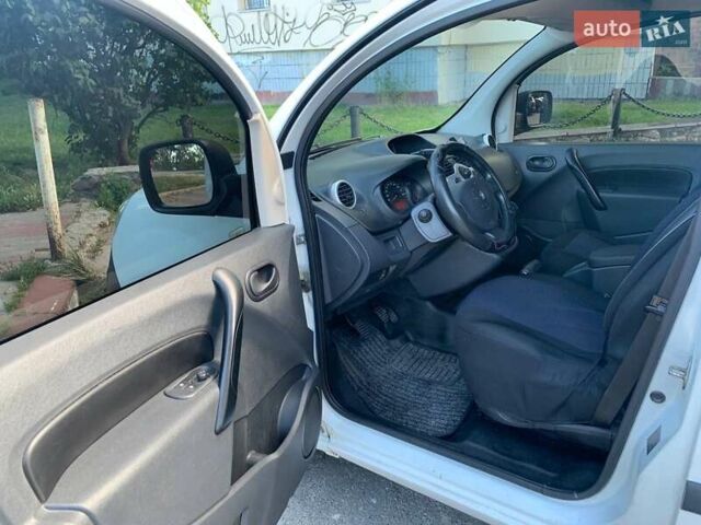 Білий Рено Кєнгу, об'ємом двигуна 1.46 л та пробігом 299 тис. км за 4999 $, фото 20 на Automoto.ua