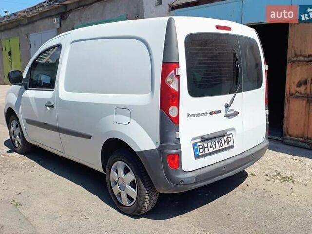 Белый Рено Кенгу, объемом двигателя 1.46 л и пробегом 267 тыс. км за 7500 $, фото 2 на Automoto.ua