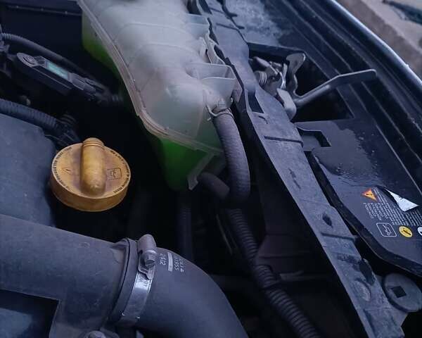 Белый Рено Кенгу, объемом двигателя 1.5 л и пробегом 357 тыс. км за 6200 $, фото 29 на Automoto.ua