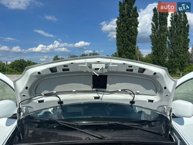 Білий Рено Кєнгу, об'ємом двигуна 1.5 л та пробігом 275 тис. км за 8149 $, фото 38 на Automoto.ua