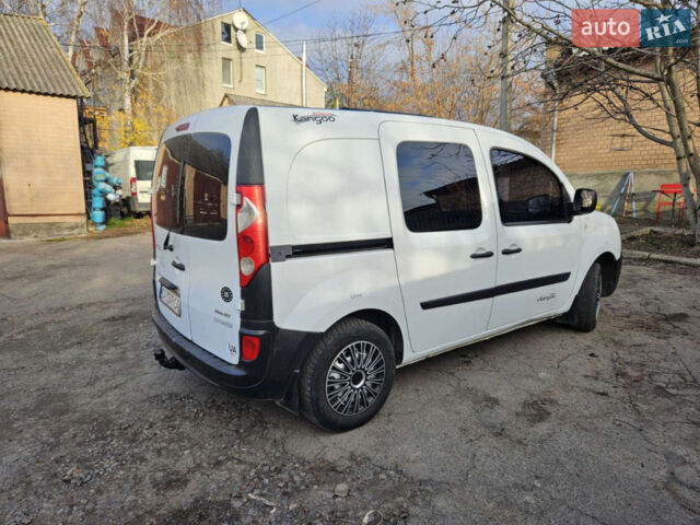 Білий Рено Кєнгу, об'ємом двигуна 1.5 л та пробігом 250 тис. км за 6450 $, фото 2 на Automoto.ua