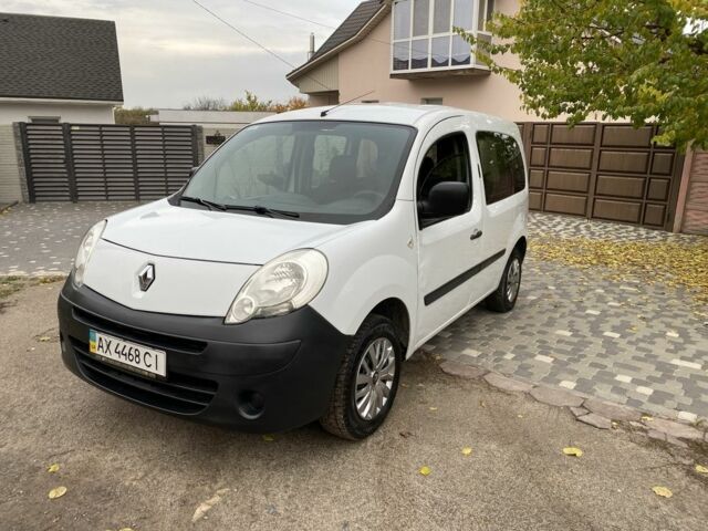 Білий Рено Кєнгу, об'ємом двигуна 1.5 л та пробігом 300 тис. км за 4950 $, фото 6 на Automoto.ua