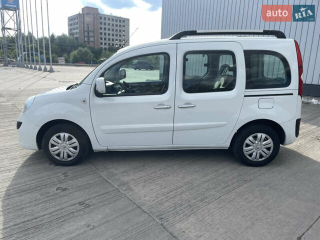 Белый Рено Кенгу, объемом двигателя 1.5 л и пробегом 216 тыс. км за 8300 $, фото 18 на Automoto.ua