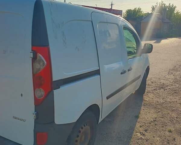 Белый Рено Кенгу, объемом двигателя 1.5 л и пробегом 311 тыс. км за 3700 $, фото 7 на Automoto.ua