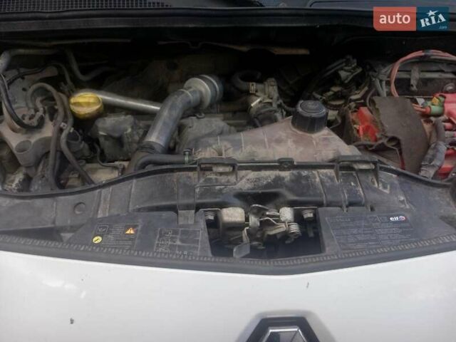 Белый Рено Кенгу, объемом двигателя 1.5 л и пробегом 211 тыс. км за 8200 $, фото 4 на Automoto.ua