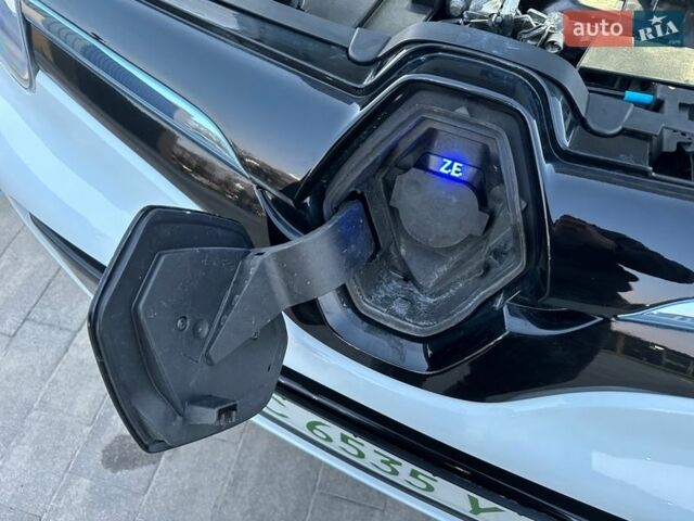 Білий Рено Кєнгу, об'ємом двигуна 0 л та пробігом 47 тис. км за 15000 $, фото 85 на Automoto.ua