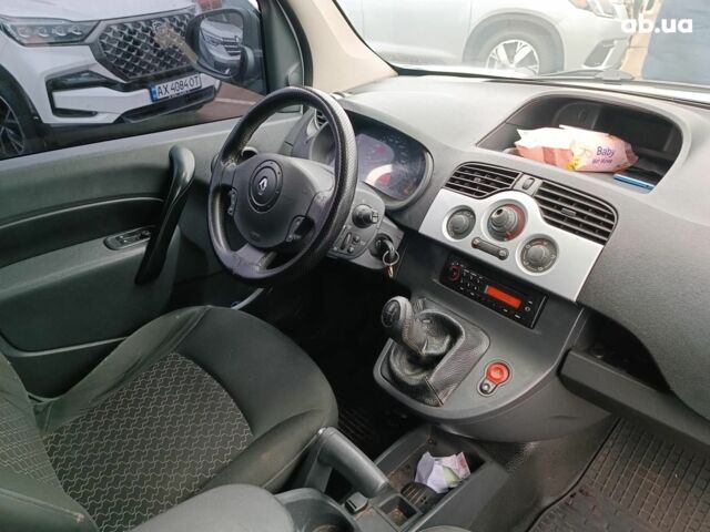 Белый Рено Кенгу, объемом двигателя 1.5 л и пробегом 330 тыс. км за 6490 $, фото 19 на Automoto.ua