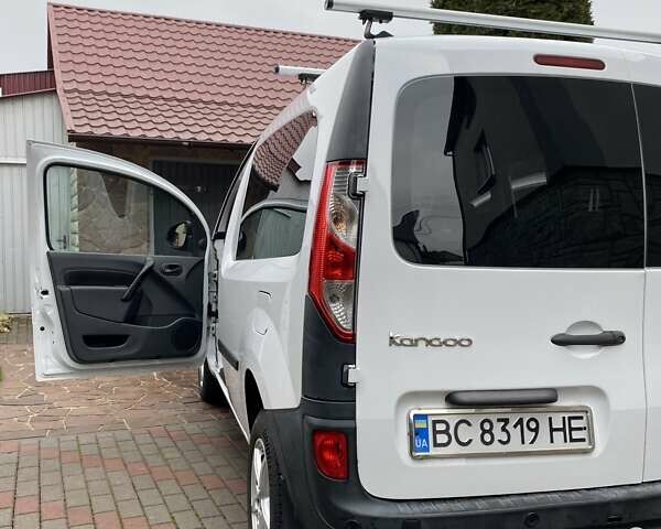 Белый Рено Кенгу, объемом двигателя 1.46 л и пробегом 273 тыс. км за 8700 $, фото 21 на Automoto.ua