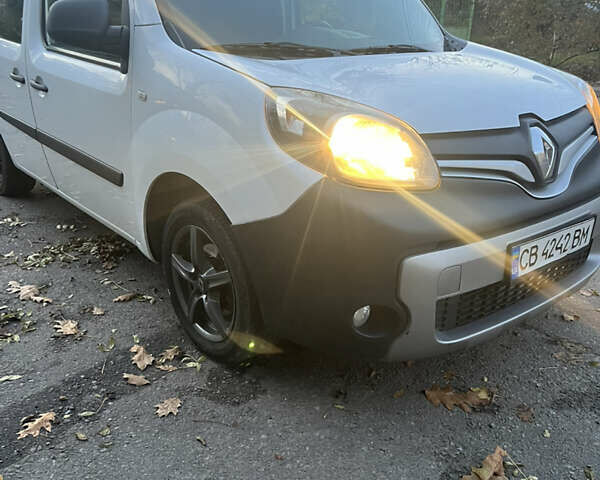 Білий Рено Кєнгу, об'ємом двигуна 1.46 л та пробігом 207 тис. км за 7350 $, фото 15 на Automoto.ua