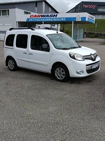 Белый Рено Кенгу, объемом двигателя 1.5 л и пробегом 195 тыс. км за 9900 $, фото 4 на Automoto.ua