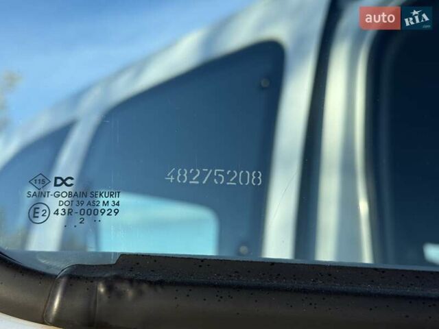 Белый Рено Кенгу, объемом двигателя 1.46 л и пробегом 231 тыс. км за 7750 $, фото 41 на Automoto.ua