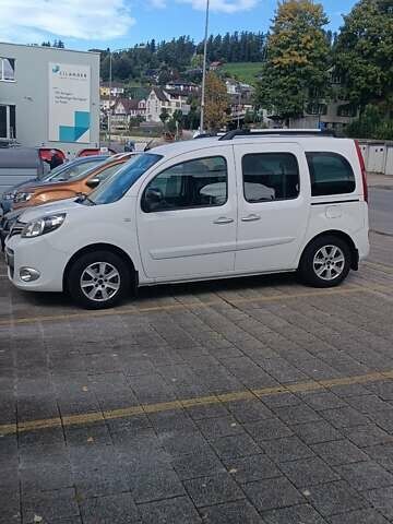 Белый Рено Кенгу, объемом двигателя 1.5 л и пробегом 195 тыс. км за 9900 $, фото 7 на Automoto.ua