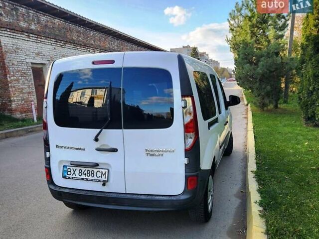 Рено Кєнгу 2013 у Хмельницькому на Automoto.ua Білий Рено Кєнгу, об'ємом двигуна 1.46 л та пробігом 201 тис. км за 10800 $, фото 6 на Automoto.ua