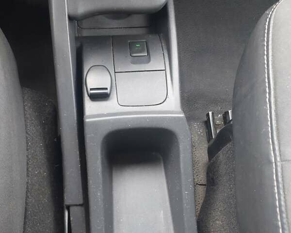 Белый Рено Кенгу, объемом двигателя 1.46 л и пробегом 253 тыс. км за 6999 $, фото 2 на Automoto.ua