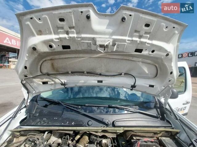 Белый Рено Кенгу, объемом двигателя 1.46 л и пробегом 353 тыс. км за 7100 $, фото 20 на Automoto.ua