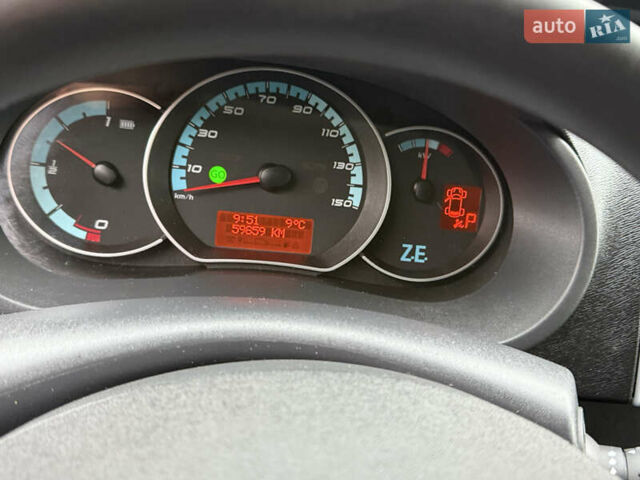 Белый Рено Кенгу, объемом двигателя 0 л и пробегом 59 тыс. км за 5400 $, фото 25 на Automoto.ua