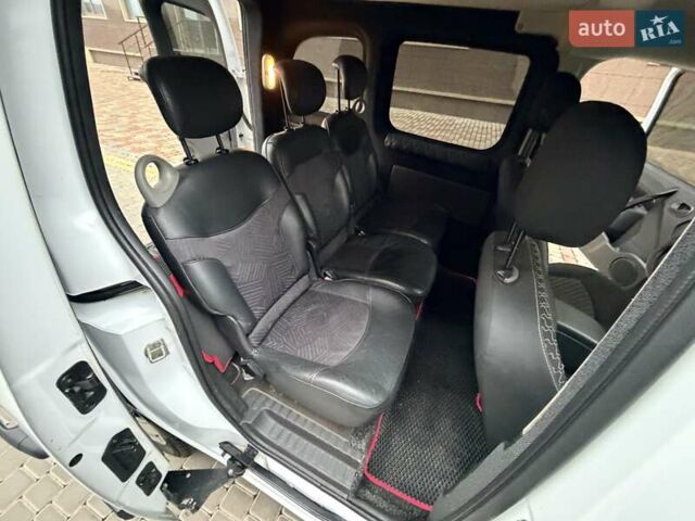 Білий Рено Кєнгу, об'ємом двигуна 1.46 л та пробігом 176 тис. км за 8300 $, фото 41 на Automoto.ua