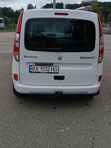 Белый Рено Кенгу, объемом двигателя 1.5 л и пробегом 195 тыс. км за 9900 $, фото 5 на Automoto.ua